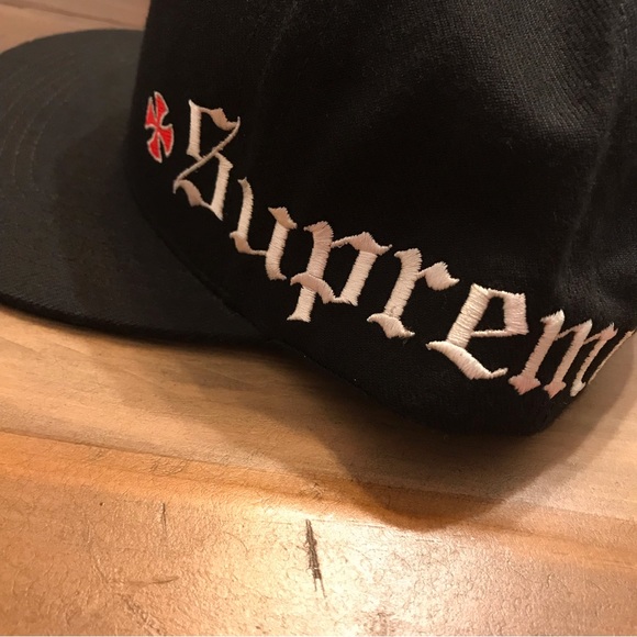 Supreme x Independent Snapback - Picture 3 of 9